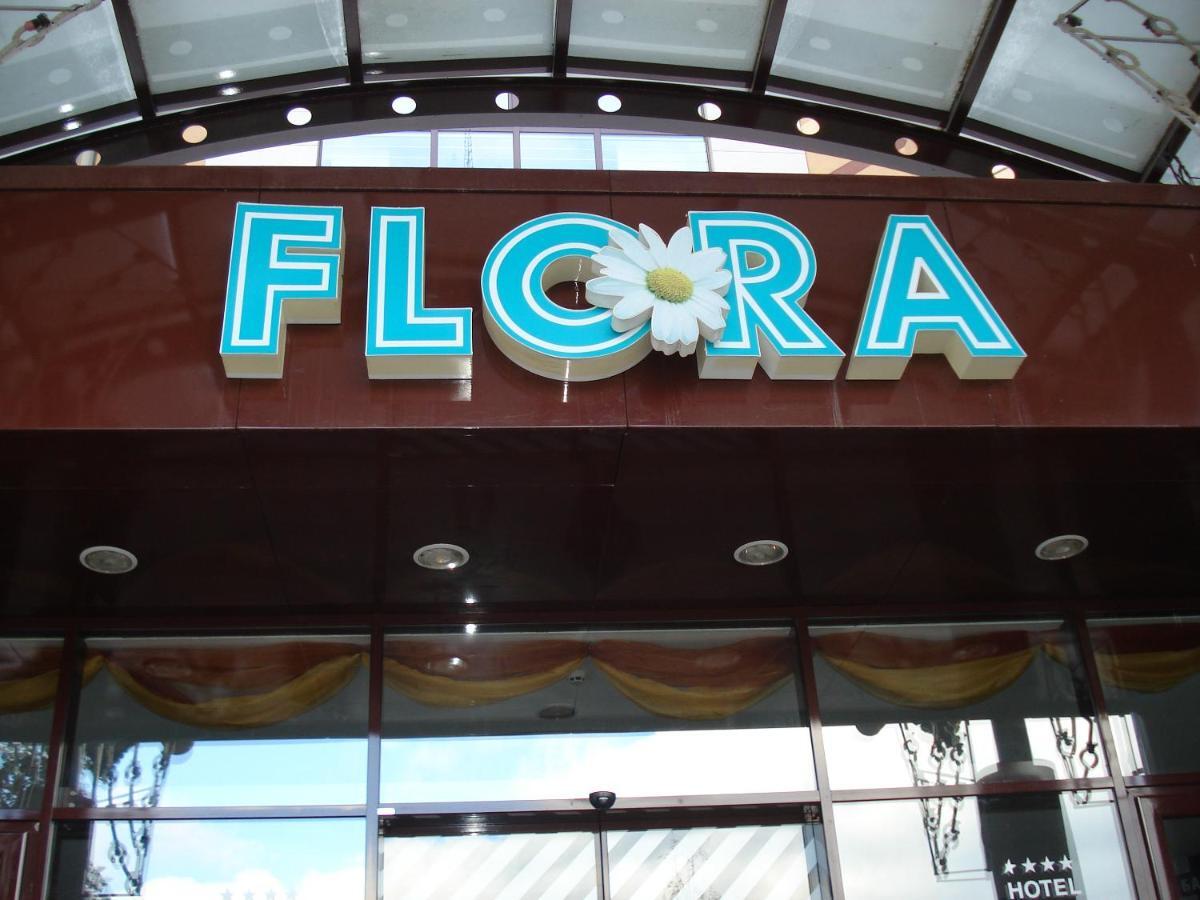 Flora Apartments Tmf โบโรเวทส์ ภายนอก รูปภาพ